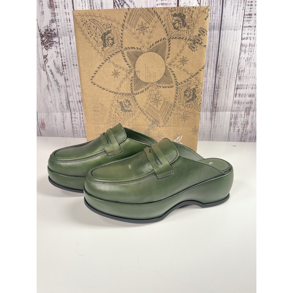 NWB Free People Winston  green Leather Platform Loafers Mules size 37